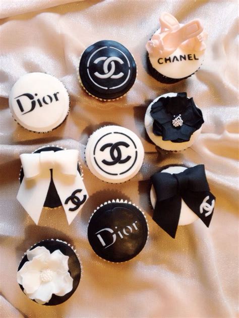 cupcake chanel dior|chanel cupcakes easy design.